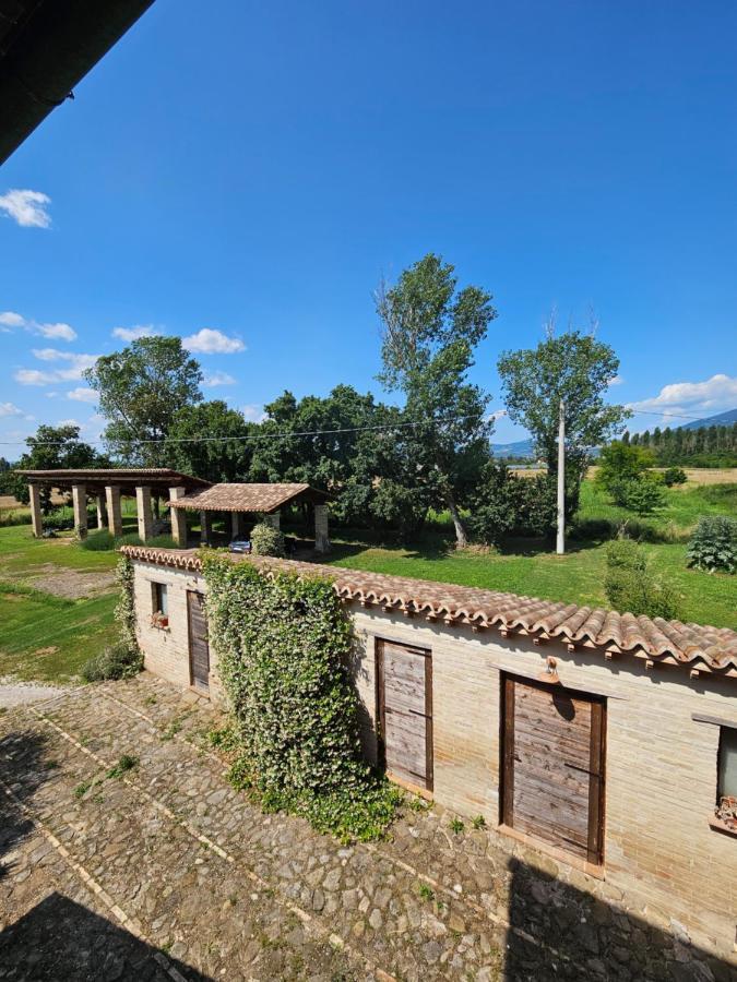 La Casa Dei Tigli Bed & Breakfast Cannara Exterior photo
