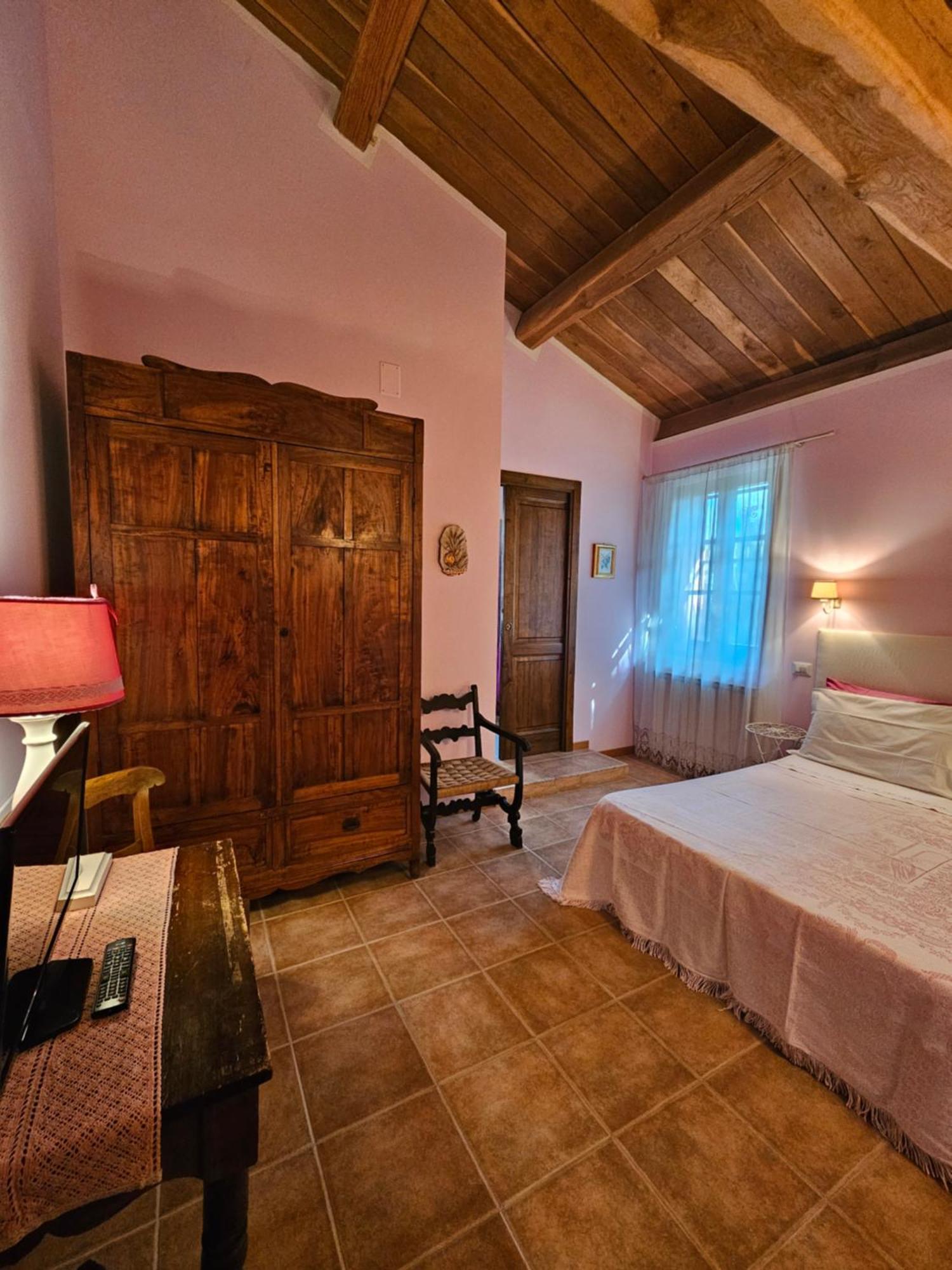 La Casa Dei Tigli Bed & Breakfast Cannara Exterior photo